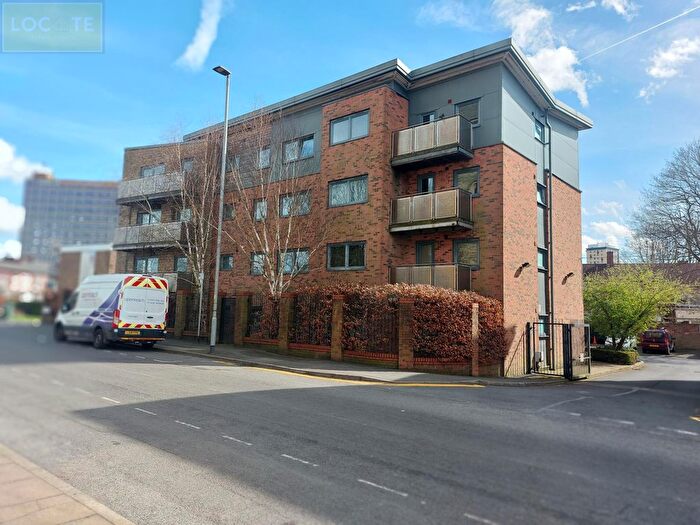 2 Bedroom Flat To Rent In Eccles Fold, Eccles, Manchester, M30