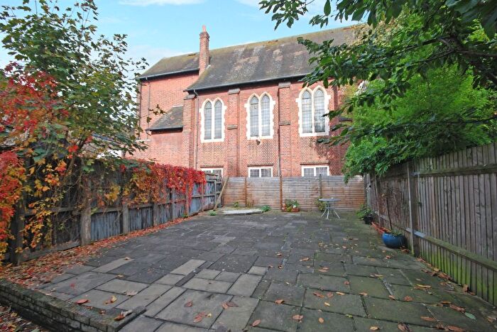 Studio To Rent In Rosendale Road, London, SE24