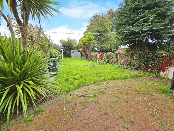 3 Bedroom Terraced House For Sale In Westenra Avenue, Ellesmere Port, Cheshire, CH65