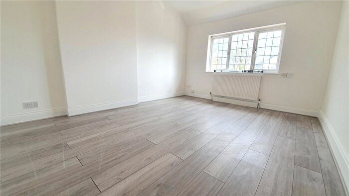 1 Bedroom Maisonette To Rent In Elmgrove Crescent, Harrow, HA1