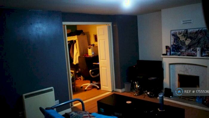 Studio To Rent In Woolwich, London, SE18