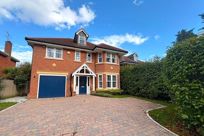 5 Bedroom Detached House To Rent In Woking, Surrey, GU22