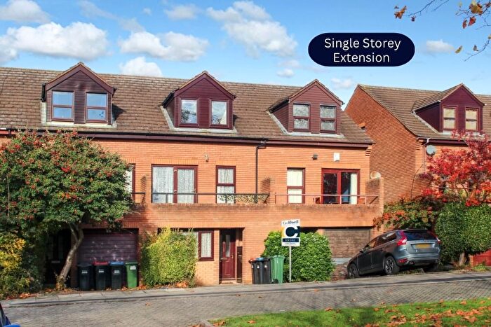 5 Bedroom Property For Sale In Bradwell Common Boulevard, Bradwell Common, Milton Keynes, MK13