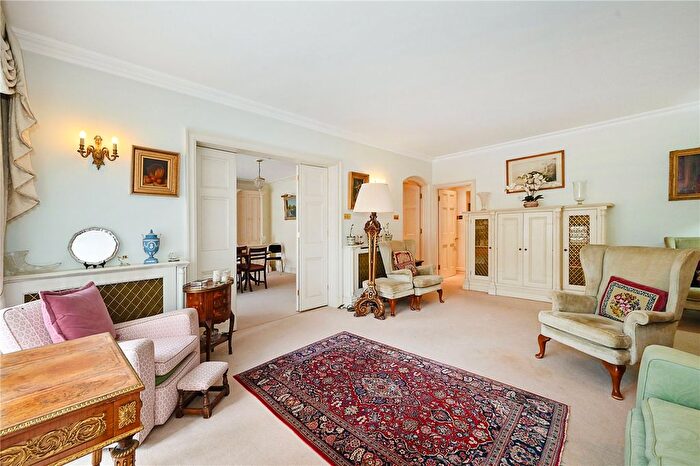2 Bedroom Flat For Sale In Bryanston Square, London, W1H