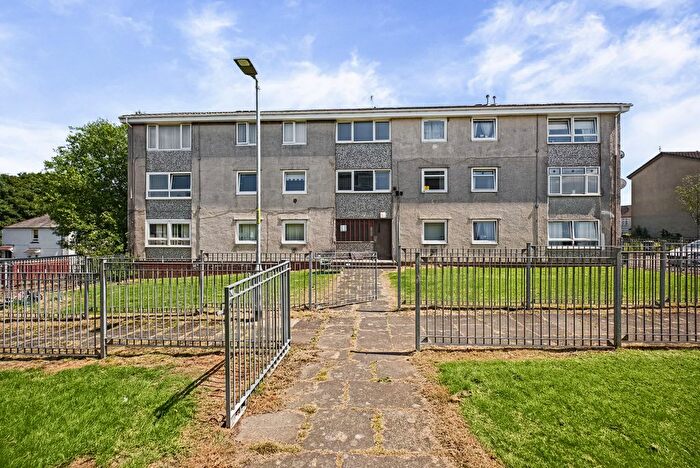 3 Bedroom Flat For Sale In Addiewell Place, Coatbridge, ML5