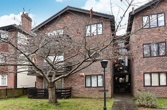 1 Bedroom Flat To Rent In Albemarle Road, Beckenham, BR3