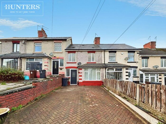 3 Bedroom Terraced House To Rent In Oaks Avenue, Stocksbridge, Sheffield, S36