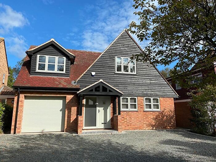 4 Bedroom Detached House For Sale In Amherst Road, Kenilworth, CV8