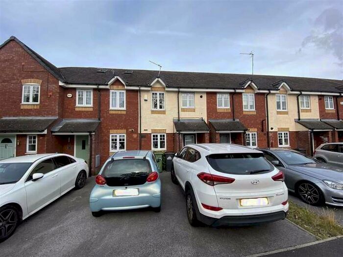 2 Bedroom Mews House To Rent In Bleadale Close, Wilmslow, SK9