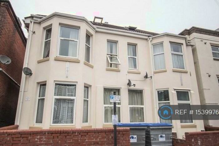 3 Bedroom Flat To Rent In Ordnance Road, Southampton, SO15