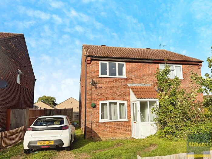 2 Bedroom Property To Rent In Hillcrest Avenue, Dereham, NR19