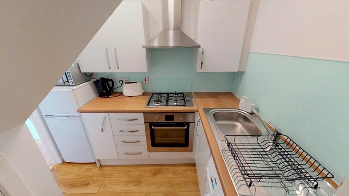 1 Bedroom Flat To Rent In Esslemont Avenue, Rosemount, Aberdeen, AB25