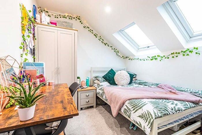 7 Bedroom Terraced House To Rent In Lawson Road, Southsea, Hampshire, PO5