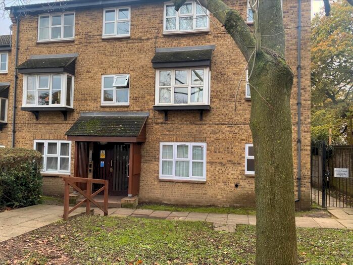 1 Bedroom Flat To Rent In Parish Gate Drive, Sidcup, DA15