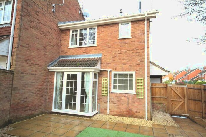 1 Bedroom End Of Terrace House To Rent In Valley Road, Buckingham, MK18