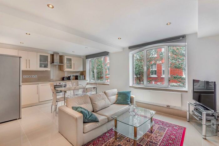 3 Bedroom Apartment To Rent In Shroton Street, Marylebone, London, NW1
