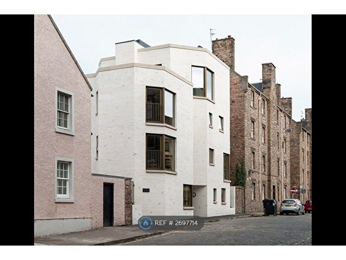 1 Bedroom Flat To Rent In Simon Square, Edinburgh, EH8