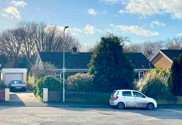 3 Bedroom Detached Bungalow For Sale In Woodlands Park, Kenfig Hill, Bridgend, Bridgend County. CF33