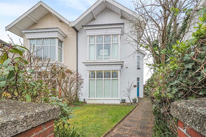4 Bedroom Semi Detached House For Sale In Eaton Crescent, Uplands, Swansea, SA1