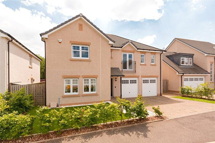 5 Bedroom Detached House For Sale In Scald Law Drive, Edinburgh, EH13