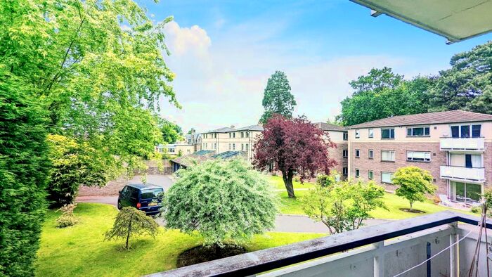 3 Bedroom Flat To Rent In Severnleigh Gardens, Stoke Hill, Bristol, BS9