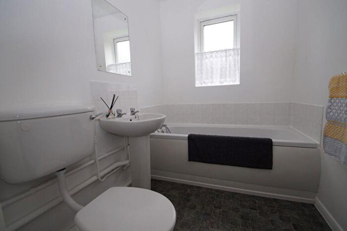 1 Bedroom Flat To Rent In Walpole Road, Burnham Gate, SL1