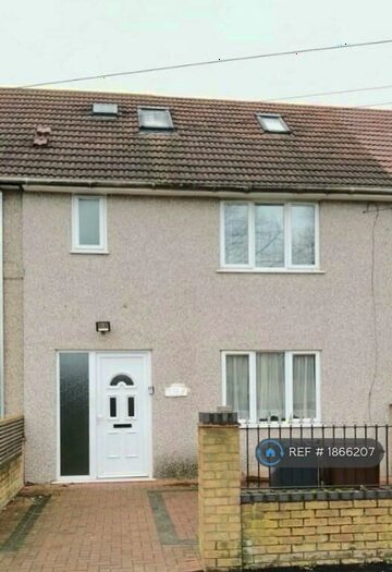 5 Bedroom Terraced House To Rent In Heathway, Dagenham, RM9