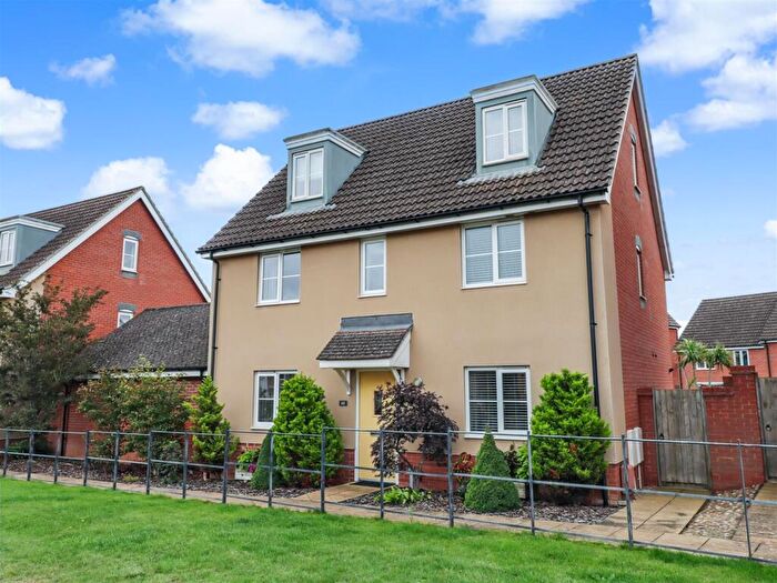 5 Bedroom Detached House For Sale In Poethlyn Drive, Costessey, NR8