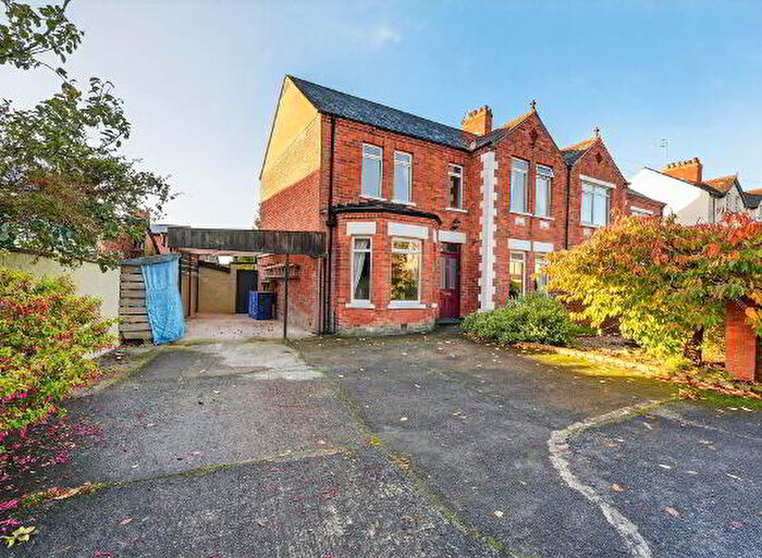 4 Bedroom Semi-detached Villas For Sale In Cyprus Gardens, Belfast, BT5