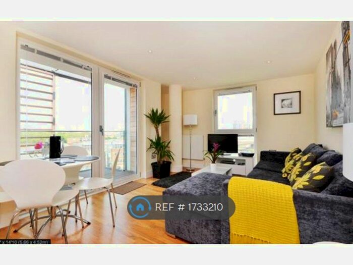 2 Bedroom Flat To Rent In Hatfield House, London, SE10