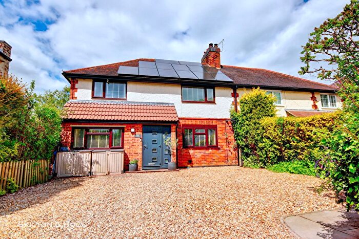 4 Bedroom Semi-Detached House For Sale In Main Street, Cotesbach, Lutterworth, LE17