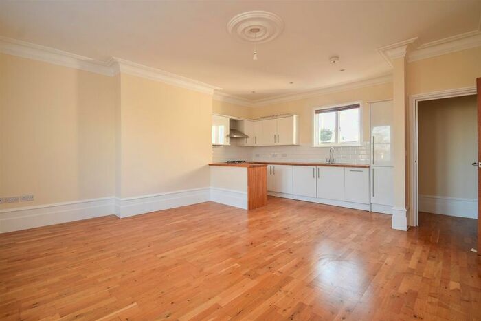 1 Bedroom Flat To Rent In Upper Maze Hill, St. Leonards-On-Sea, TN38