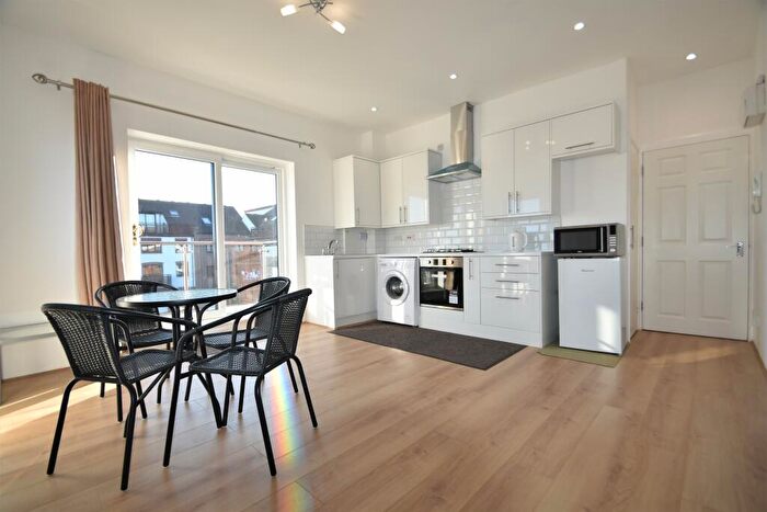 1 Bedroom Flat To Rent In Horse Sands Close, Southsea, PO4