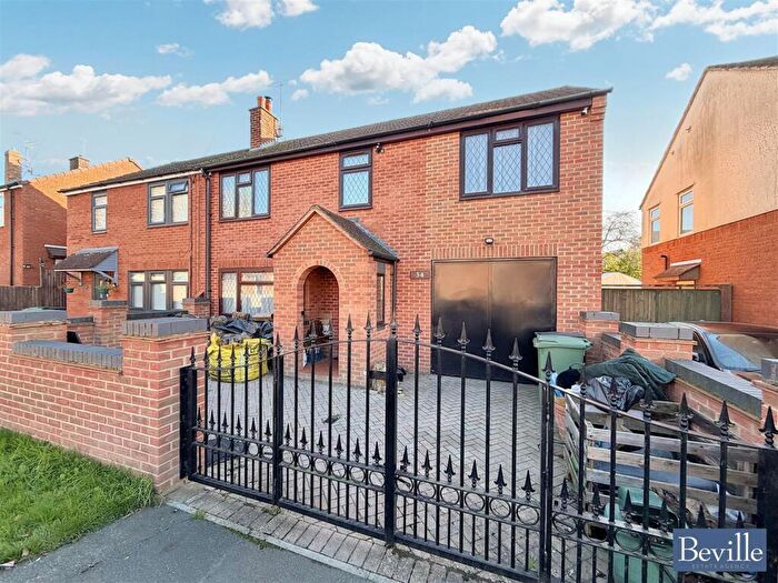 3 Bedroom Semi Detached House For Sale In Ashford Avenue, Sonning Common, RG4