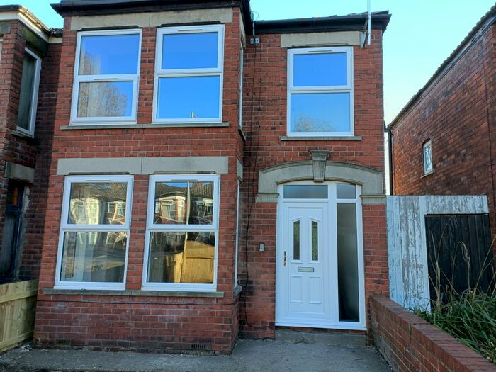 3 Bedroom End Of Terrace House To Rent In Cranbrook Avenue, Hull, HU6