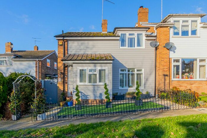 3 Bedroom Semi-Detached House For Sale In Moors Close, Feering, CO5