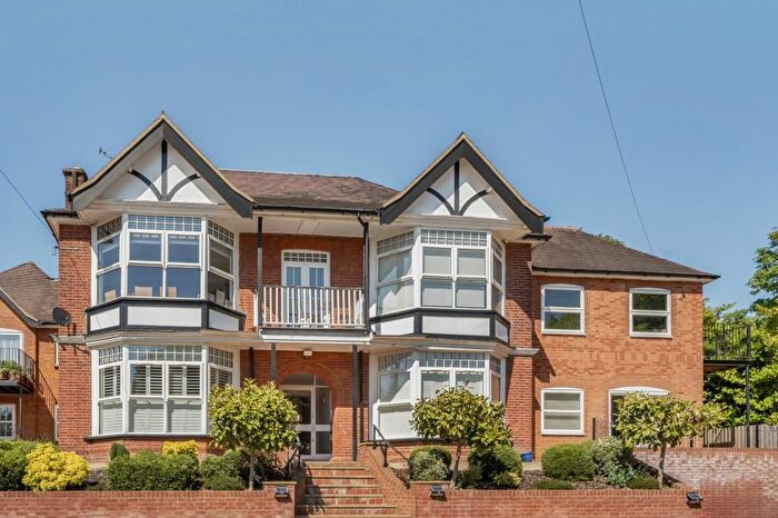 2 Bedroom Flat For Sale In Rectory Avenue, High Wycombe, Buckinhamshire, HP13