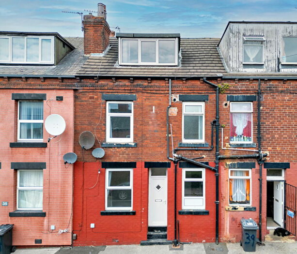 2 Bedroom Terraced House To Rent In Temple View Terrace, Leeds, LS9