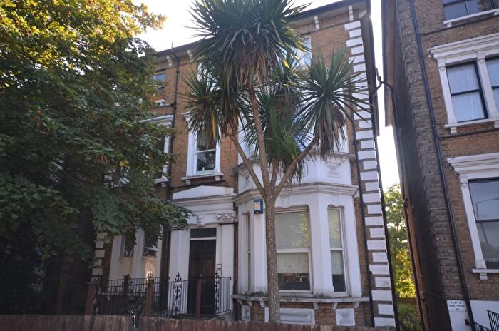 2 Bedroom Flat To Rent In Christchurch Road, Tulse Hill, London, SW2