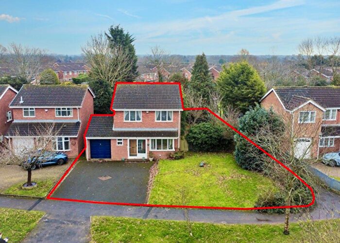 4 Bedroom Detached House For Sale In Parkfield Drive, Castle Bromwich, Birmingham, B36