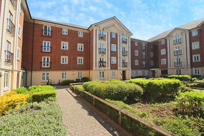 2 Bedroom Flat To Rent In Brunel Crescent, Swindon, SN2