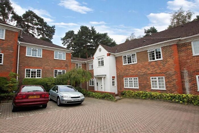 1 Bedroom Apartment To Rent In Fairway Heights, Camberley, GU15