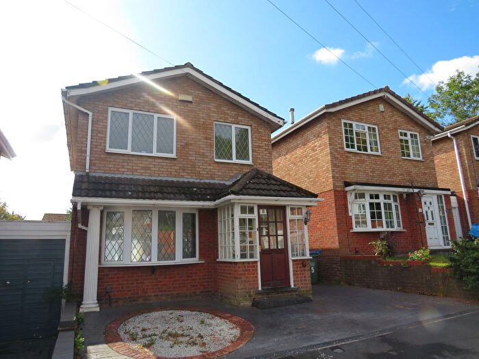 3 Bedroom Property To Rent In Strawberry Close, Oldbury, B69