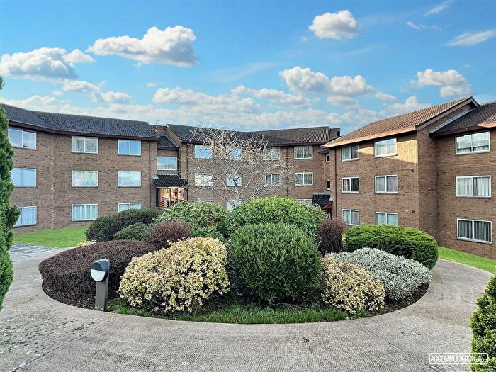 2 Bedroom Apartment To Rent In Knoll Hill, Sneyd Park, Bristol, BS9