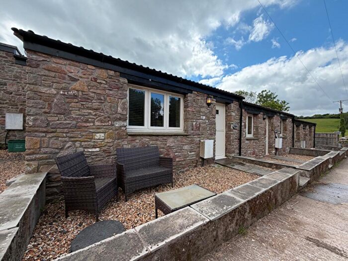 2 Bedroom Apartment To Rent In Racecourse Cottages, BS20