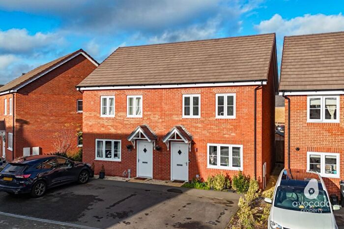 2 Bedroom Semi Detached House For Sale In Denbigh Place, Shinfield Meadows, RG2