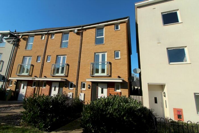 4 Bedroom Town House To Rent In Top Fair Furlong, Giffard Park, Milton Keynes MK14