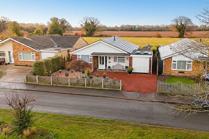 3 Bedroom Detached Bungalow For Sale In Brick Kiln Road, Little Plumstead, Norwich, NR13