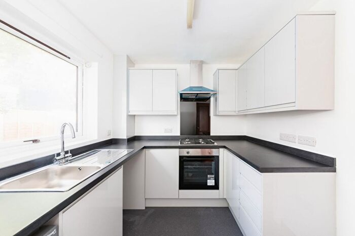 2 Bedroom Detached House For Sale In Rothafield Road, North Oxford, OX2