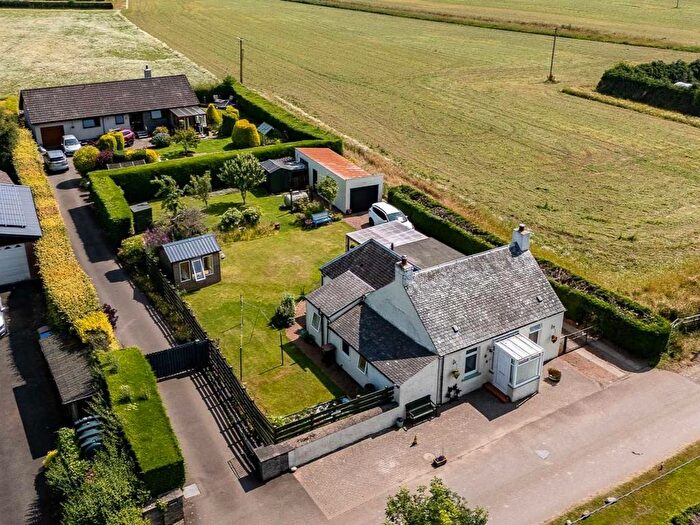 2 Bedroom Detached Bungalow For Sale In Caroline Place, Wolfhill, Perth, PH2